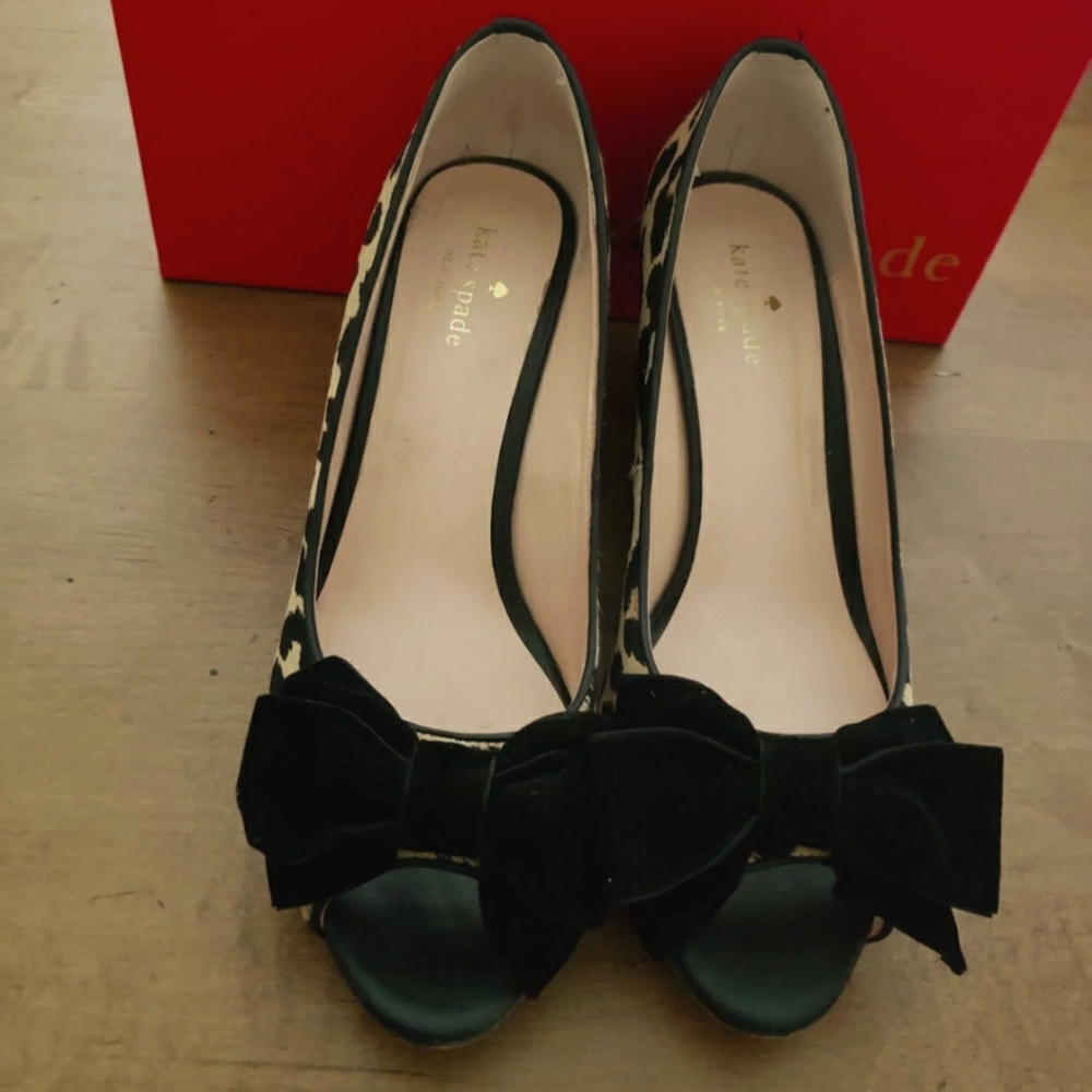 Kate Spade Women wedge pumps Roberta Leopard Calf